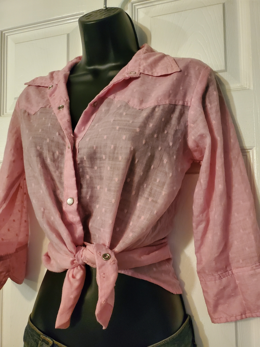 Pink 3/4 Sleeve Thin Tie-Front Swiss Dot Snap Button-Up Top